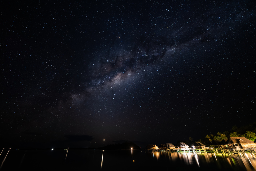 タヒチ(ボラボラ島)の南十字星