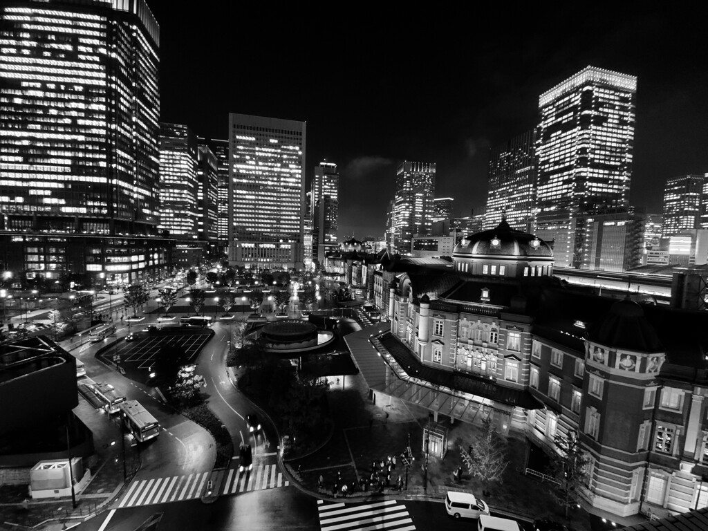 東京駅　KITTEより