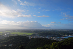 20100805_060914 夏の朝を俯瞰（都田川）