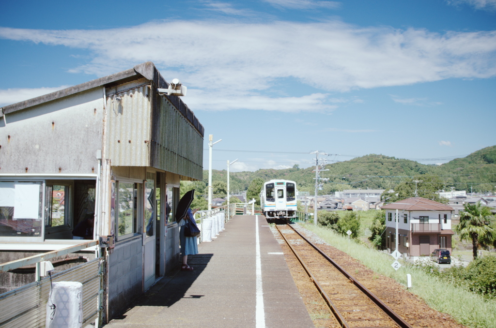 待ち焦がれる