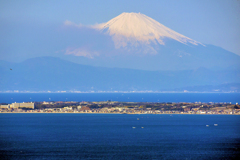 三浦半島越の富士山