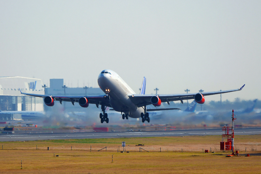 SAS Airbus A340 TakeOff