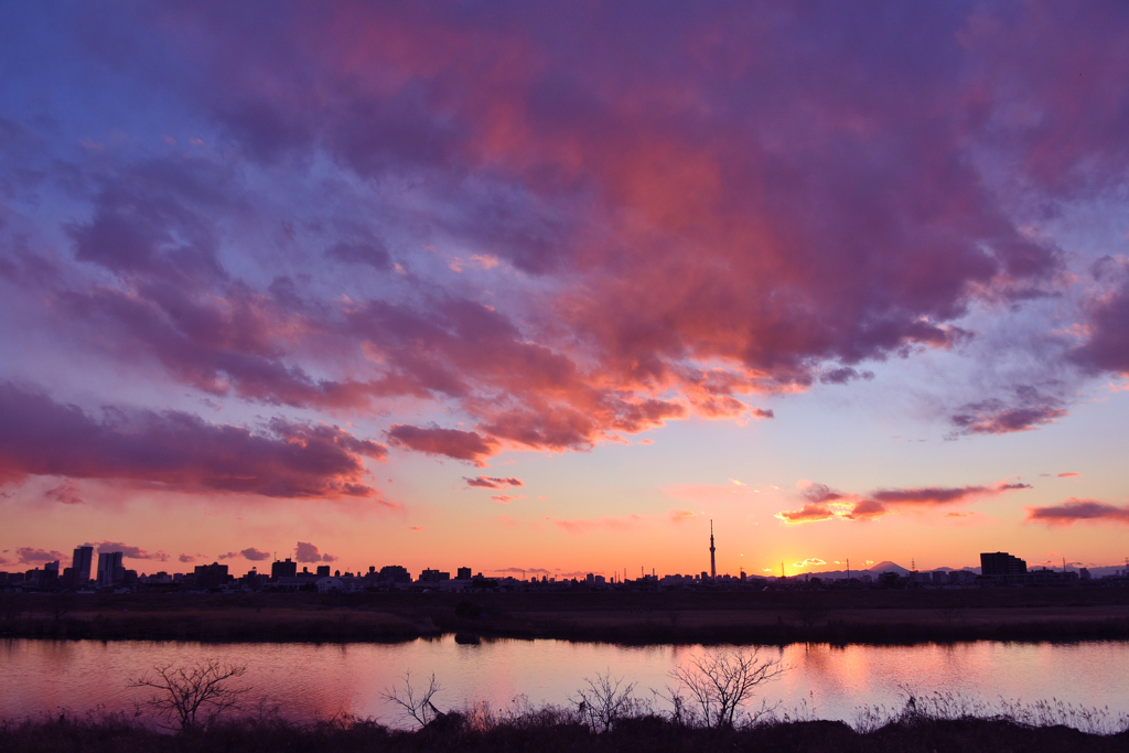 Pinkish-purple glow