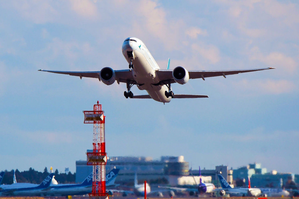 Cathay departing from Narita