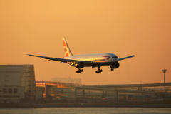 BA arriving in the morning lights