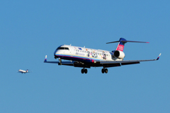 IBEX Airlines' CRJ700 parallel approach