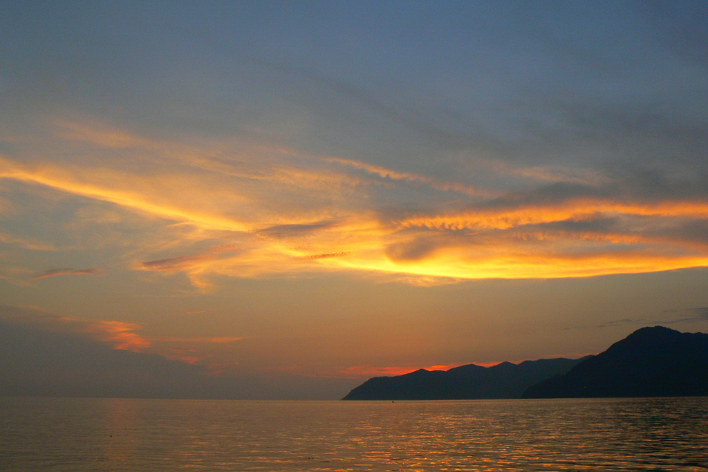 宇和海夕景
