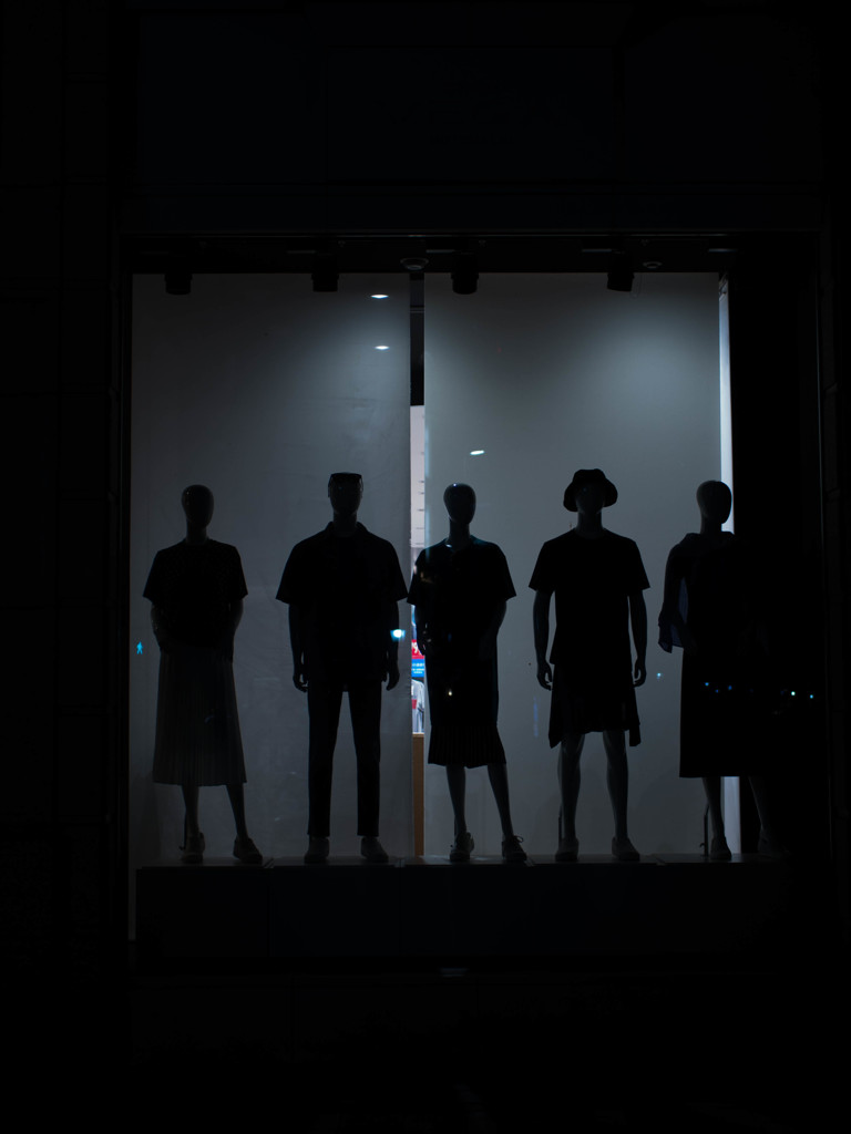 Five people　