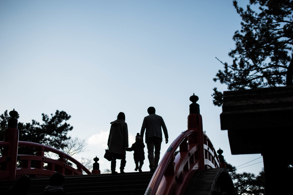 Family on the bridge