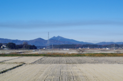 車窓から見る：名峰