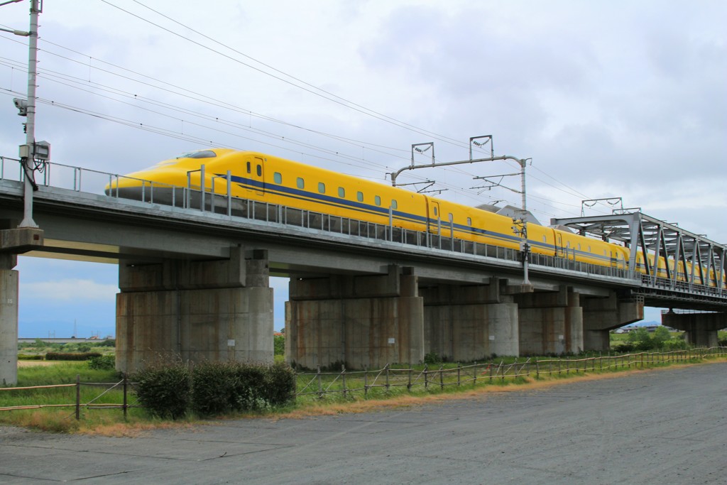 新幹線電気軌道総合試験車