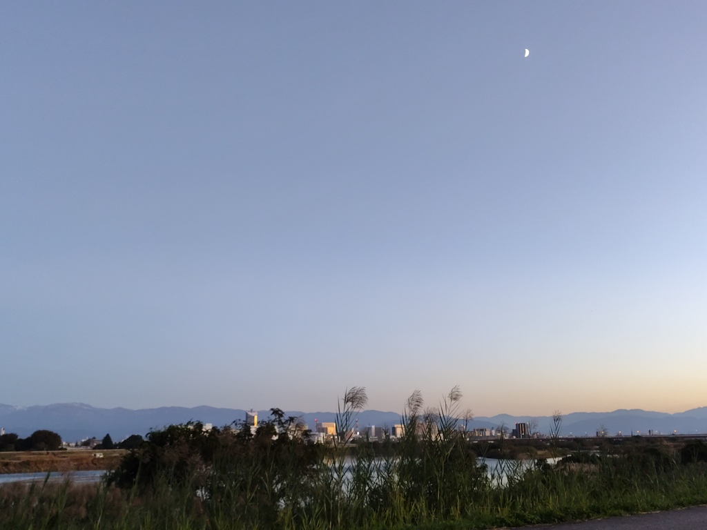 神通川の空