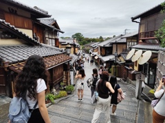 二寧坂にて