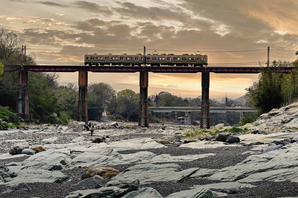 煉瓦橋梁と鉄道