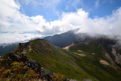 八ヶ岳　天狗岳から見た根石岳
