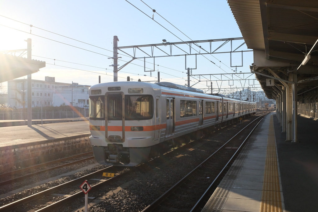 紀勢本線・参宮線　亀山駅