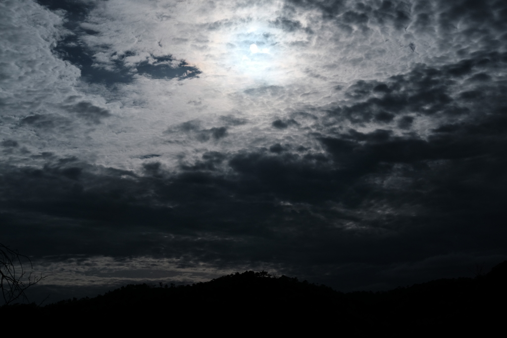 曇り空