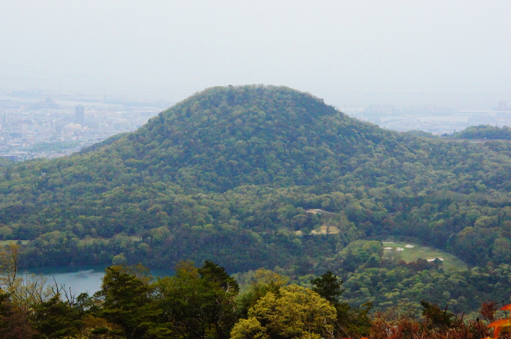 甲山