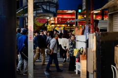 阪急神戸三宮駅　高架下