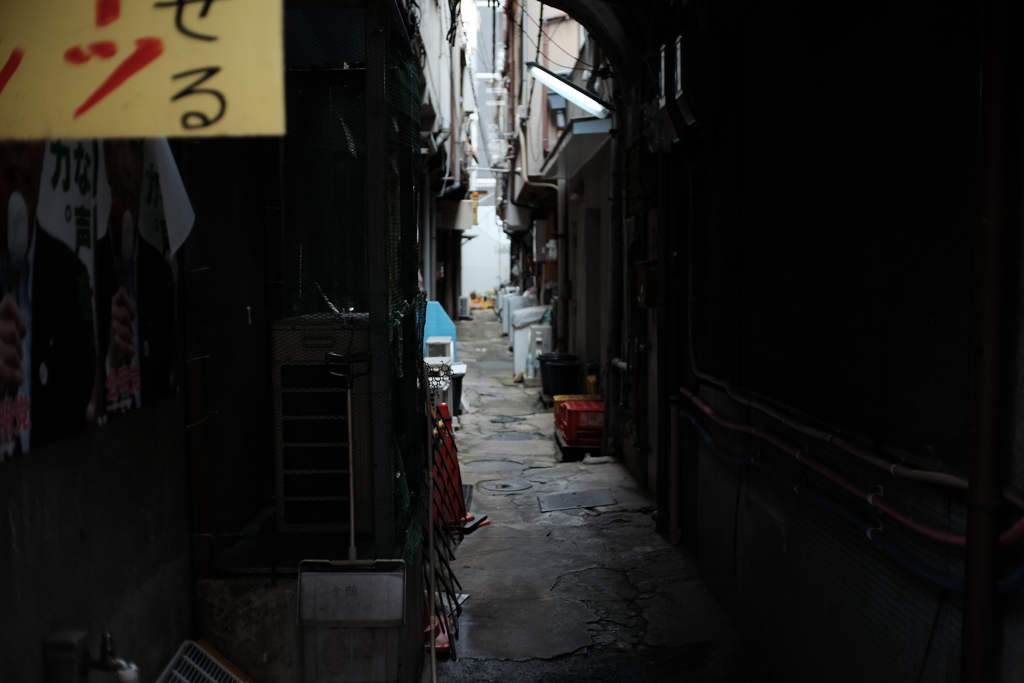 路地裏