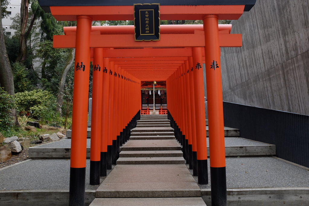 生田稲荷大明神