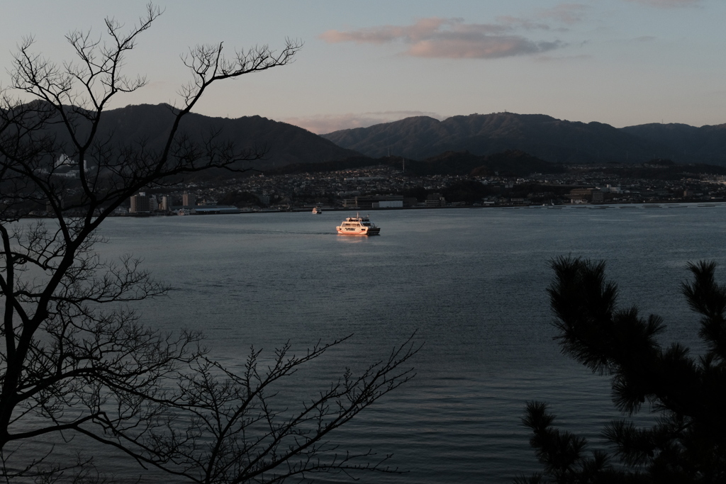 厳島神社　宮島フェリー