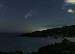 南の島でネオワイズ彗星に遭遇