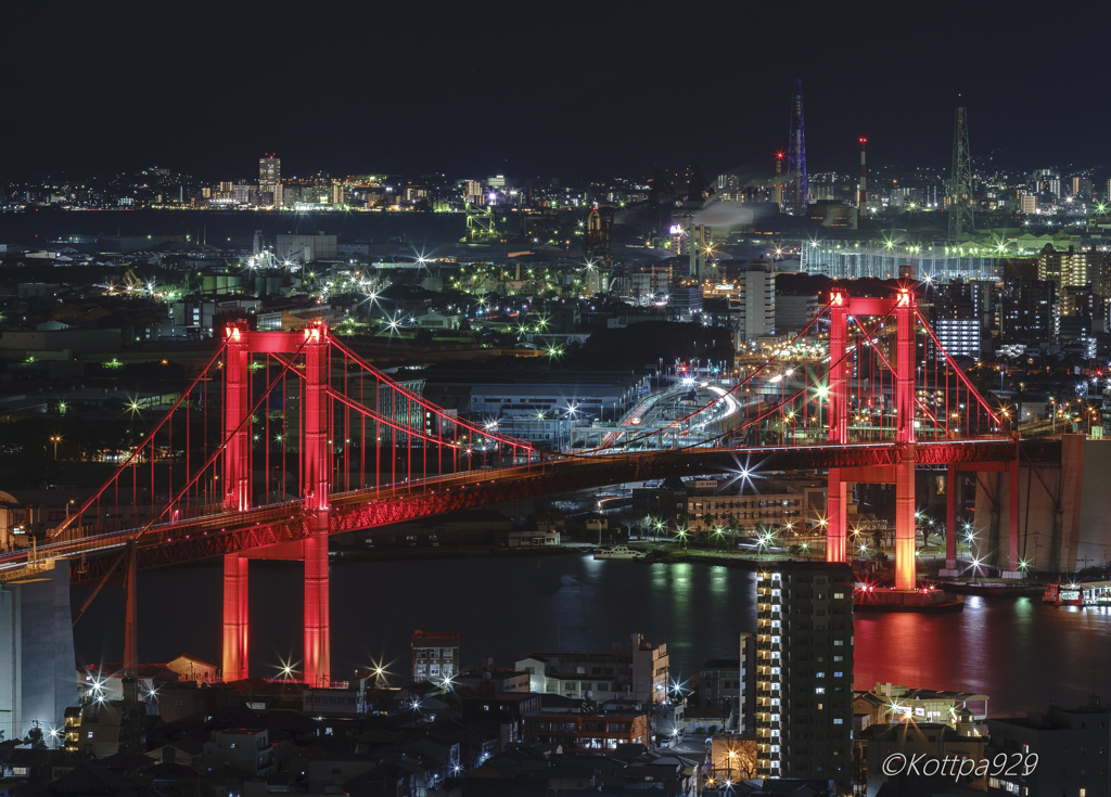 紅い橋 艶やかに