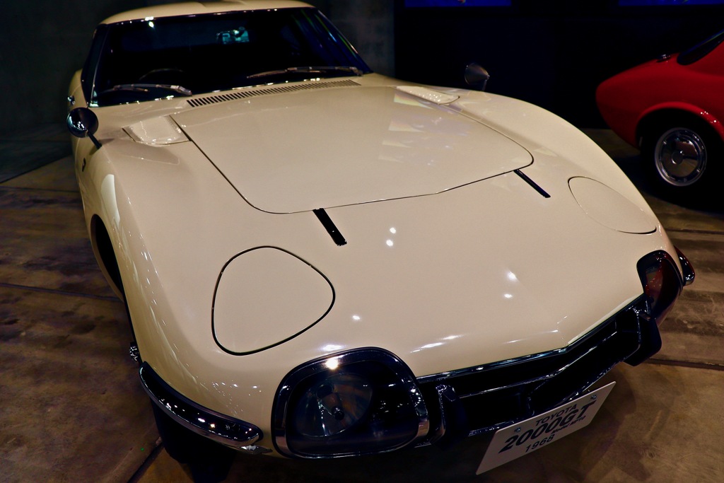 TOYOTA 2000GT