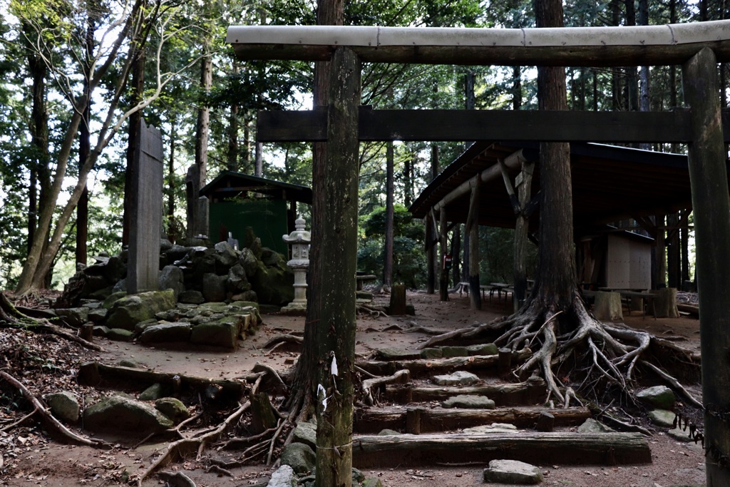 巴山白髭神社