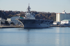 護衛艦いずも