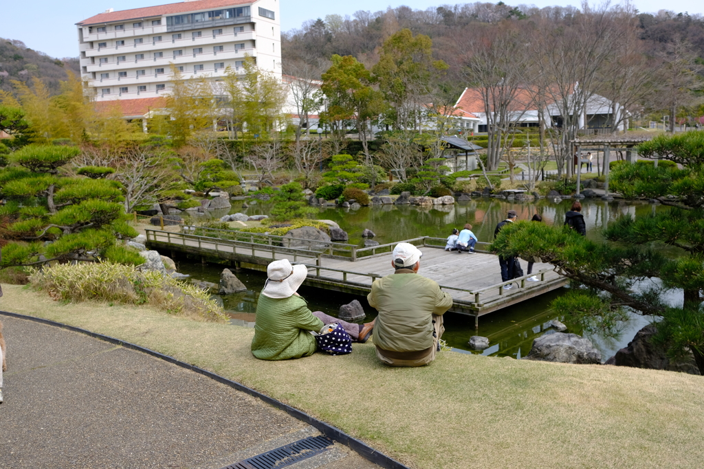 DSCF4445　神戸しあわせの村　日本庭園にて