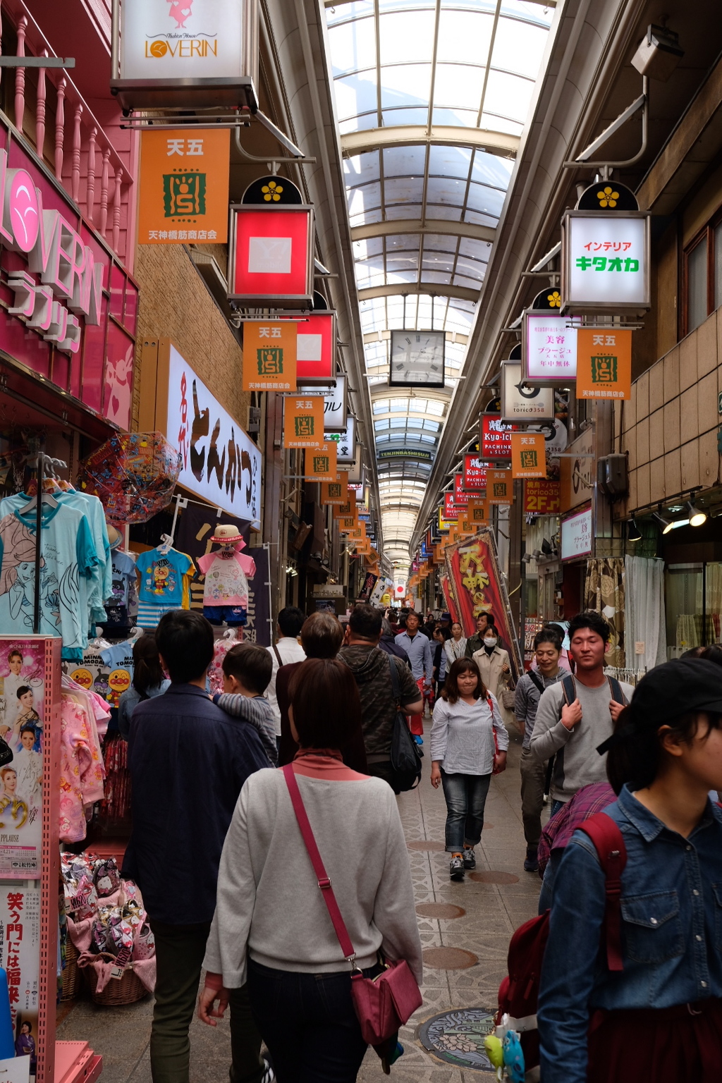 大阪天六商店街にて