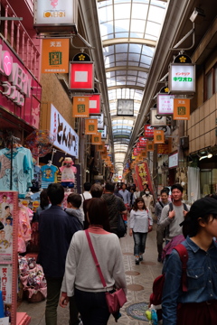 大阪天六商店街にて