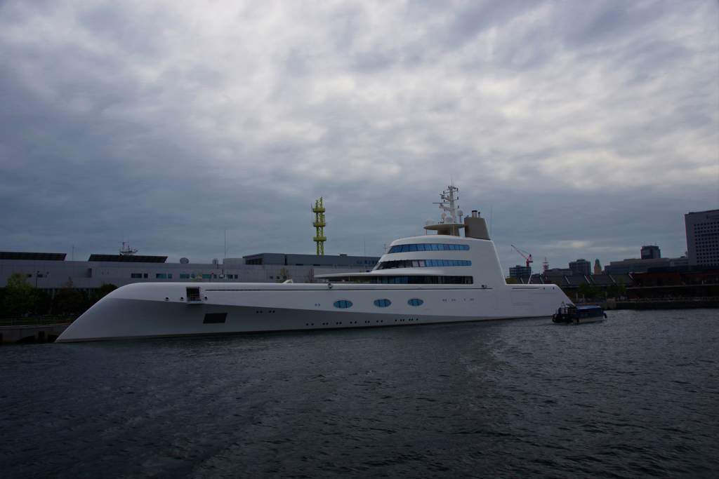 motor yacht A