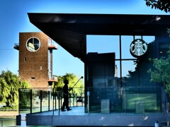 世界一美しいスタバ (2)