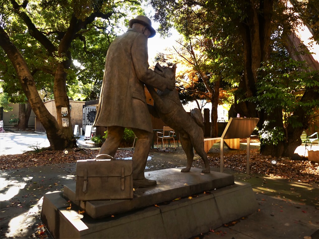上野英三郎博士とハチ公の像 (2)　