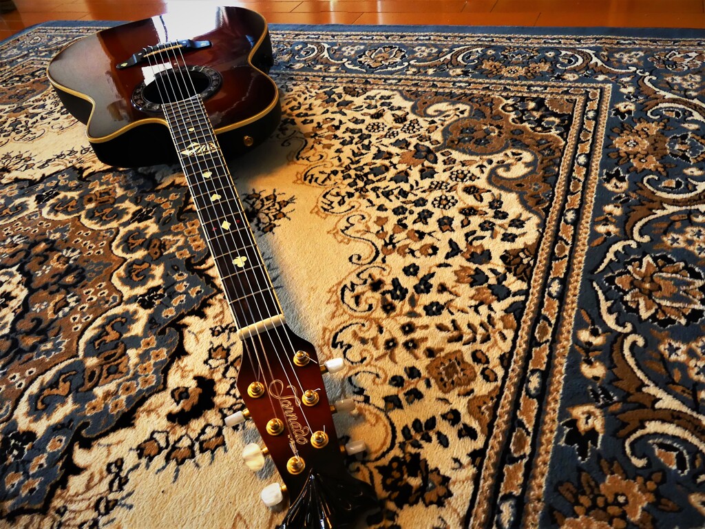 While My Guitar Gently Weeps ①