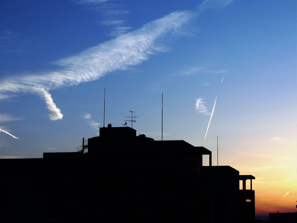 黄昏ひこうき雲①