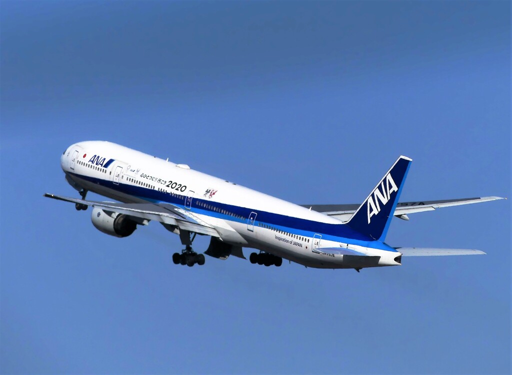 ANA Take Off