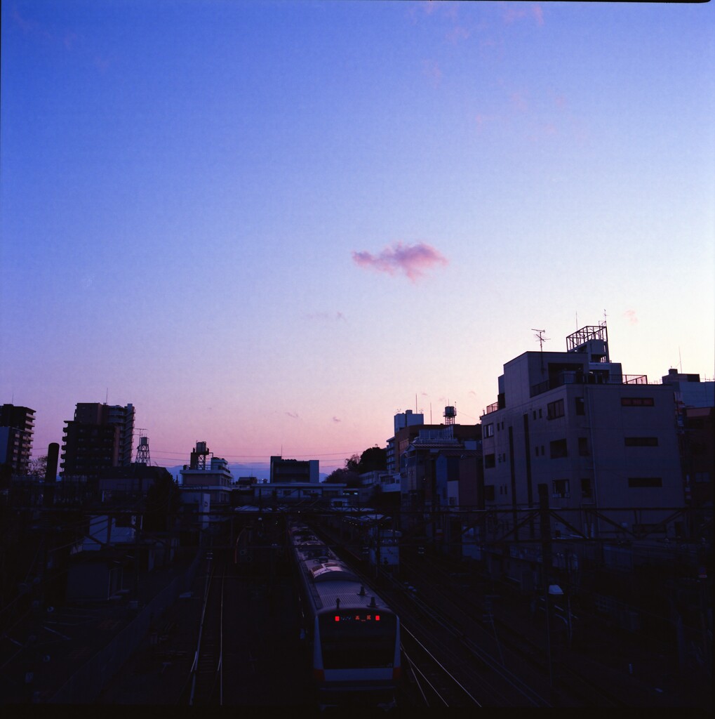 夕暮れの中央線