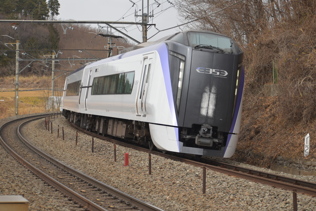 帰る方向から来たあずさ号