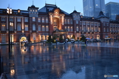 東京駅丸ノ内口水鏡①