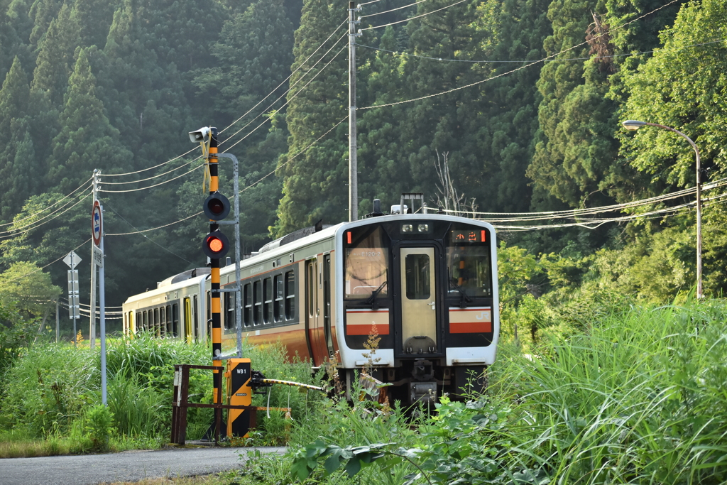 只見駅後の追い付き