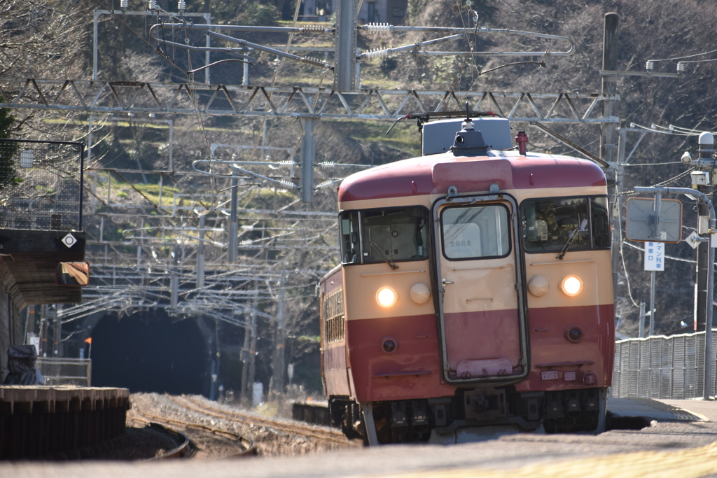 通過