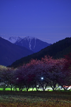 木曽駒ヶ岳夜景と飛行機