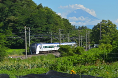 富士へ向く列車