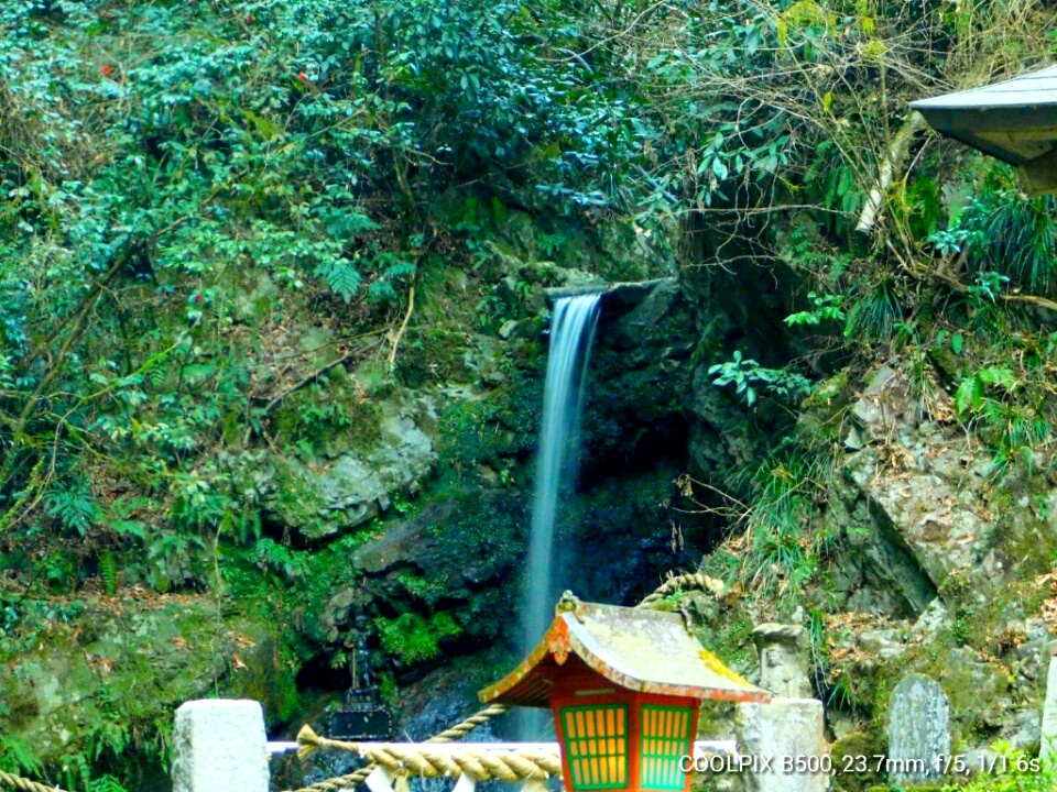 高尾山の琵琶滝