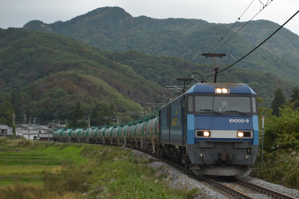 山間へ