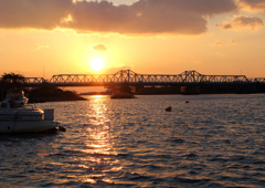 落日の橋